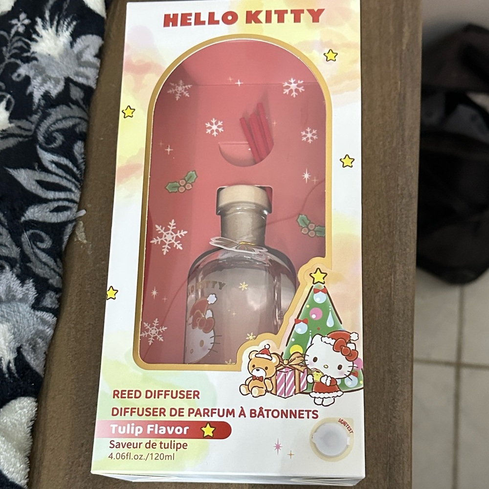 Sanrio Hello Kitty Reed Diffuser - Pink and White